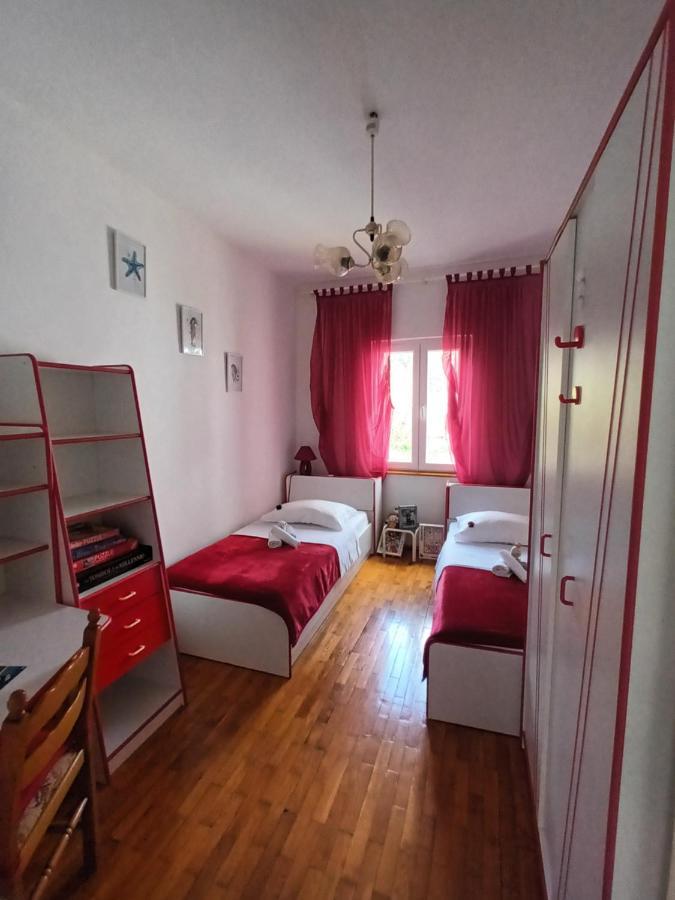 Ferienwohnung Apartman Nada Sali Exterior foto