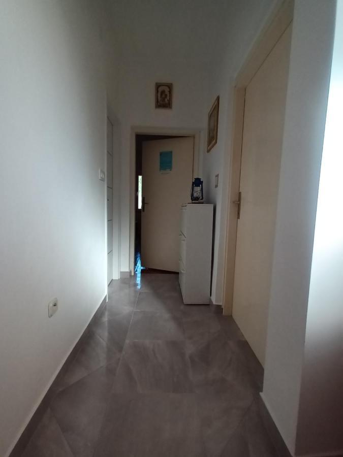 Ferienwohnung Apartman Nada Sali Exterior foto